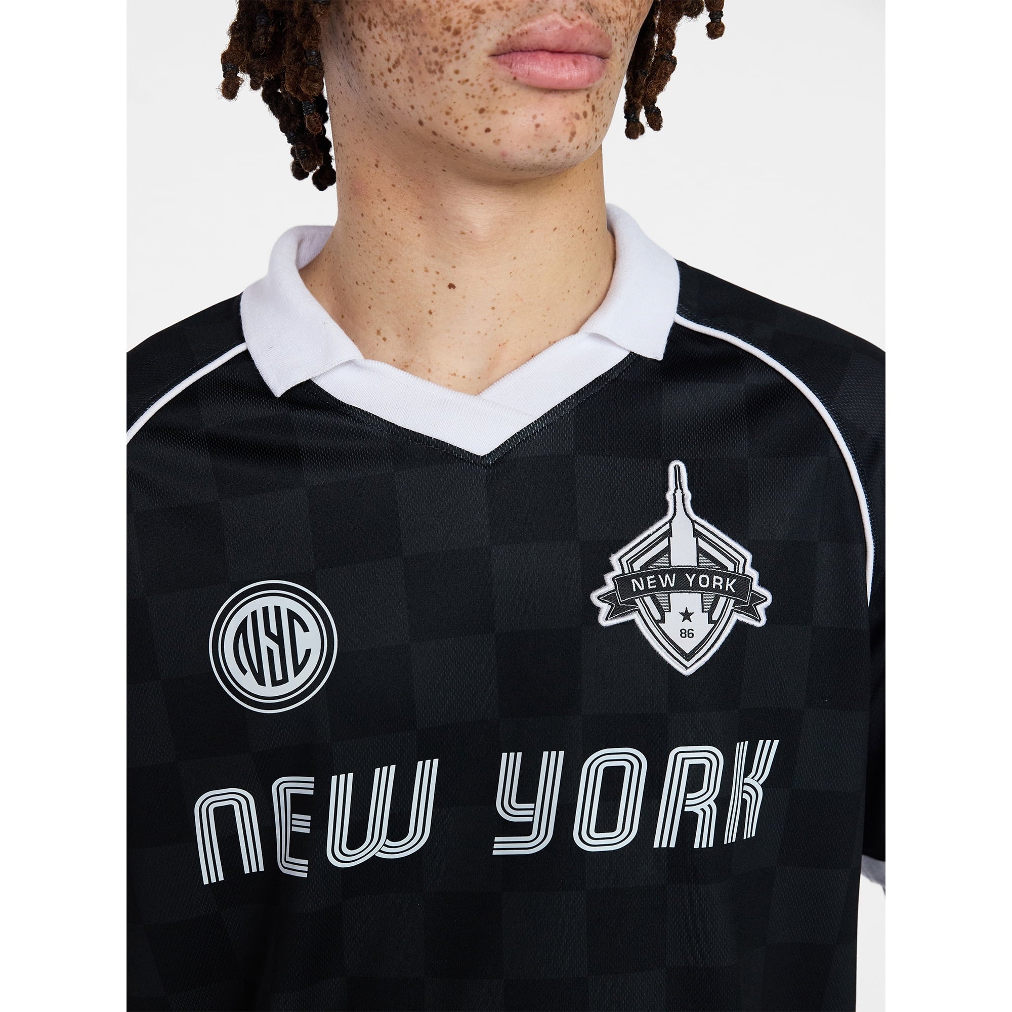 NO BOUNDARIES  SOCCER JERSEY MESH TEE WITH SHORT SLEEVES   NEW YORK   3XL
