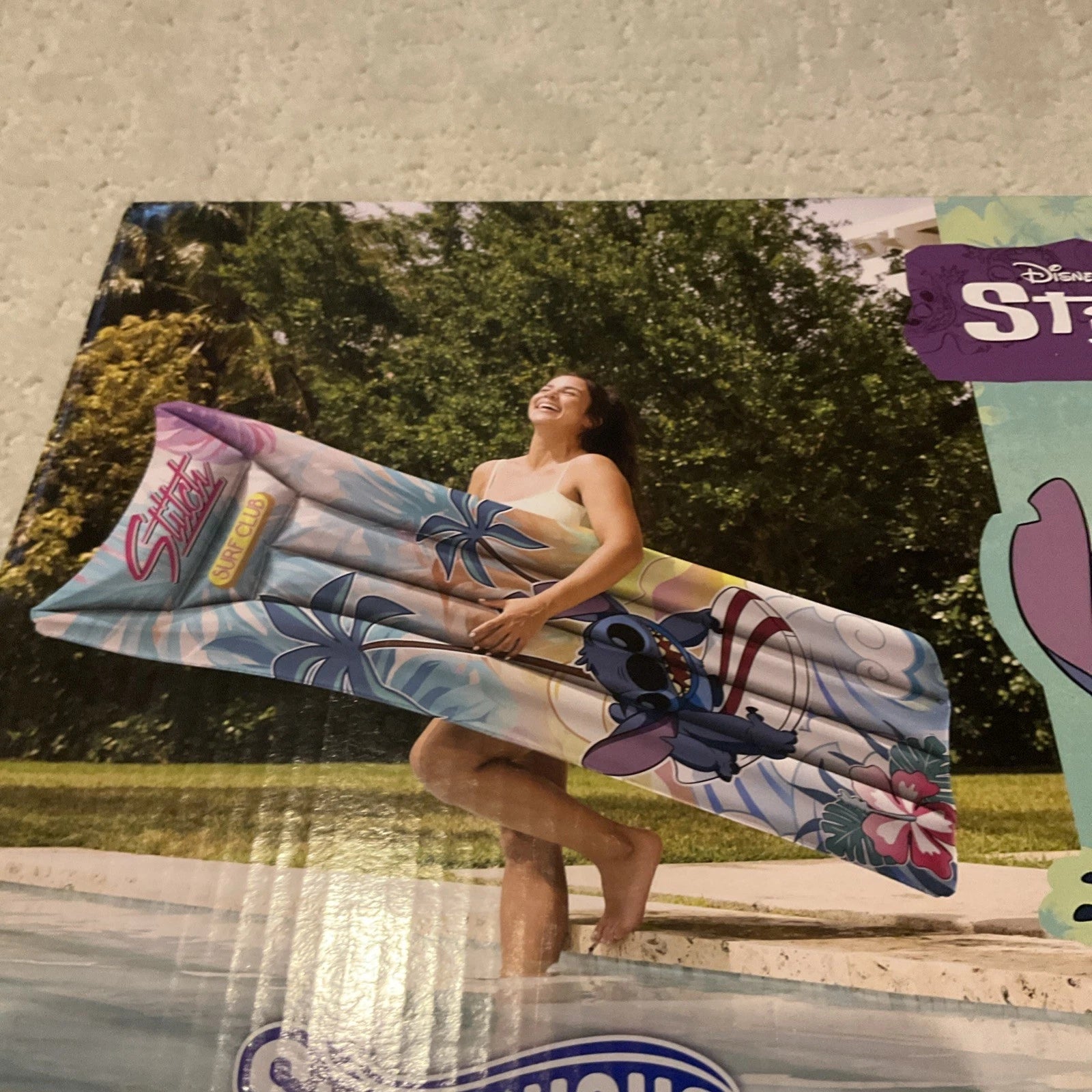 DISNEY STITCH POOL FLOAT SUNTANNER